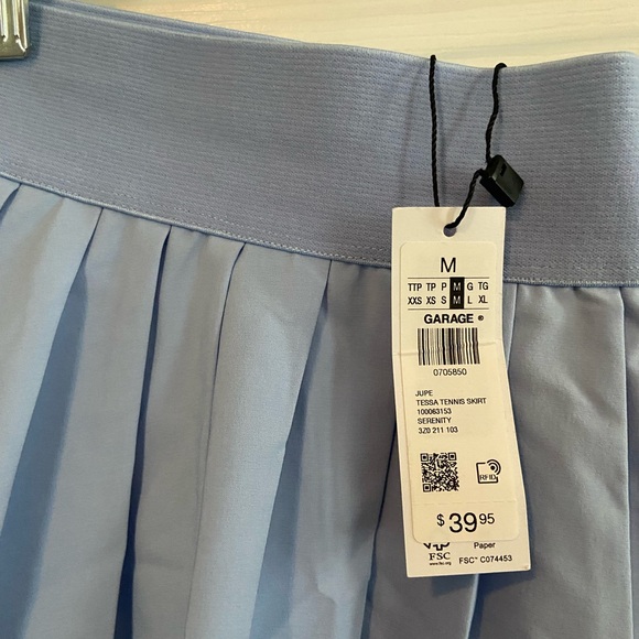 GARAGE baby blue pleated skirt, size M. - Picture 2 of 3